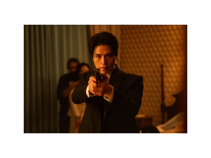 「殺し屋たちの店」シーズン2　©2025 Disney and its related entities