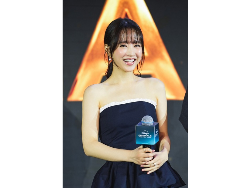 パク・ボヨン「ゴールドランド」　©2025 Disney and its related entities