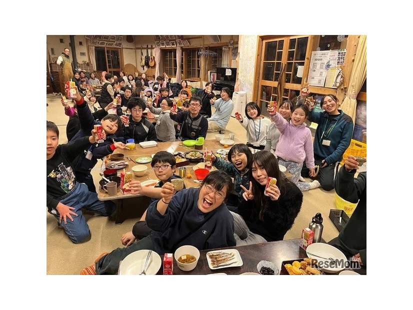 冬の信州こども山賊キャンプのようす