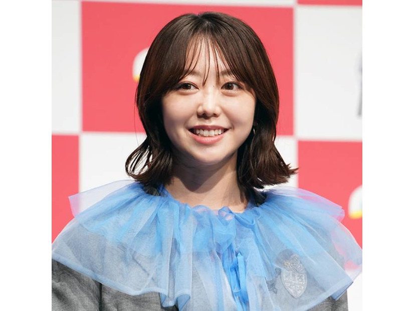 峯岸みなみ、夫・てつや＆娘とのバースデーSHOTに反響「素敵な家族だなぁ」「おしどり夫婦」