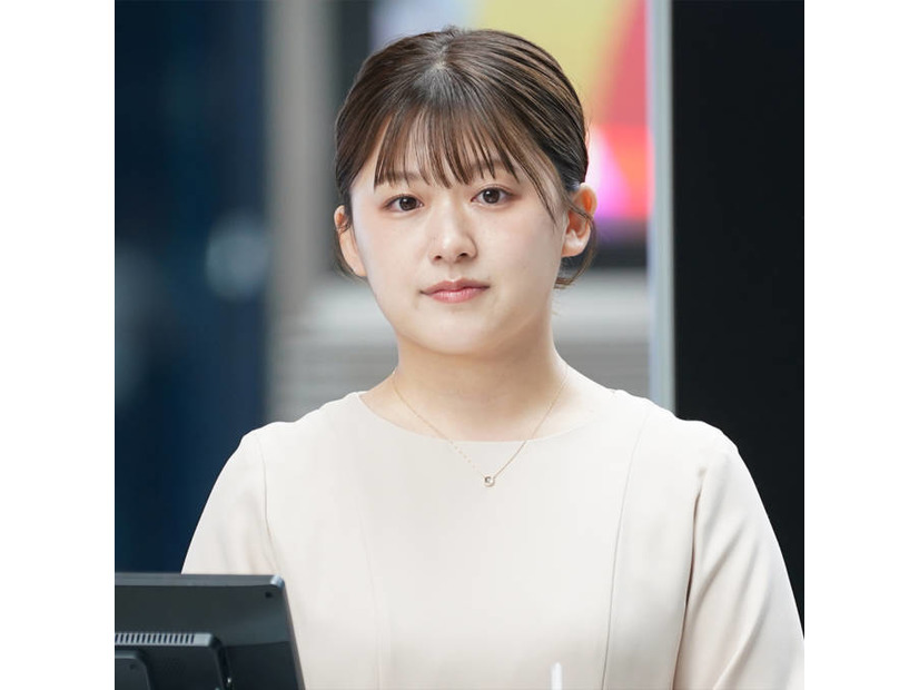 尾崎里紗「いつも使ってる」繊細まつ毛が完成！愛用のマスカラを紹介