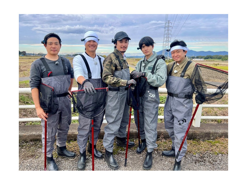 加藤英明、森本慎太郎、間宮祥太朗、高地優吾、城島茂（C）日本テレビ