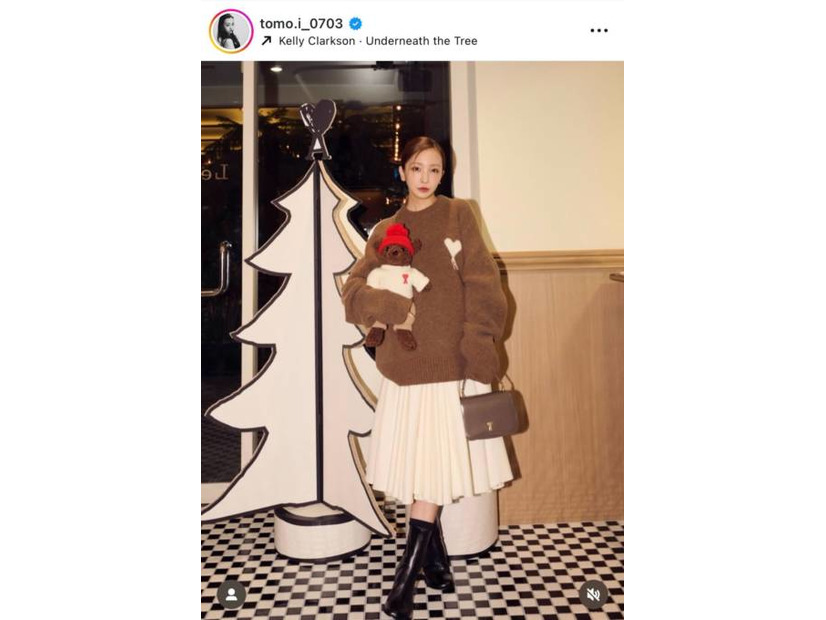 板野友美、ふわふわニット×スカートのあったかコーデに反響「可愛すぎる～」「最高の推し」