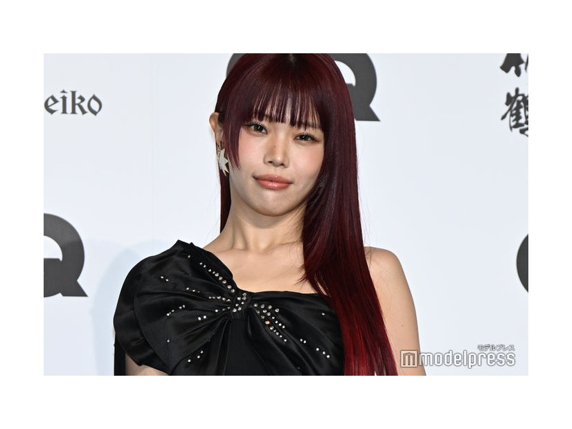 「GQ MEN OF THE YEAR 2025／20th Anniversary」フォトコールに出席したアイナ・ジ・エンド（C）モデルプレス