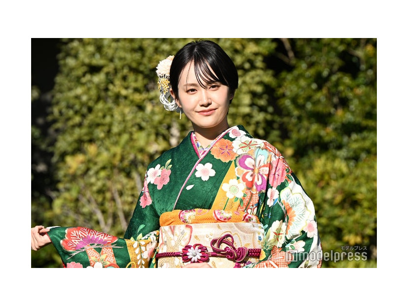 尾碕真花（C）モデルプレス