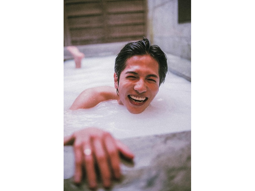 志尊淳アニバーサリー写真集「final」／撮影 柿本ケンサク　(C)マガジンハウス