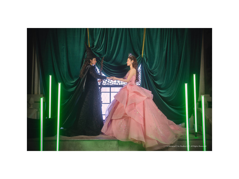 「リトル・マーサ」『ウィキッド』フォトプラン© Universal City Studios. All Rights Reserved.