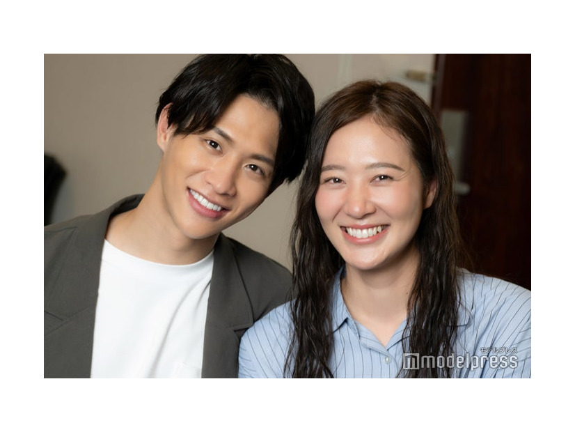 中道理央也、西山真央（C）モデルプレス