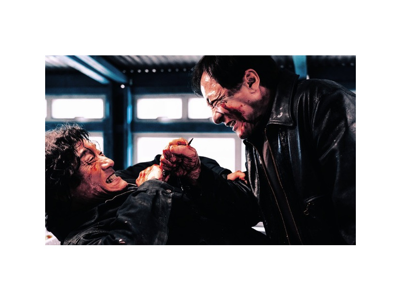 『シャドウズ・エッジ』