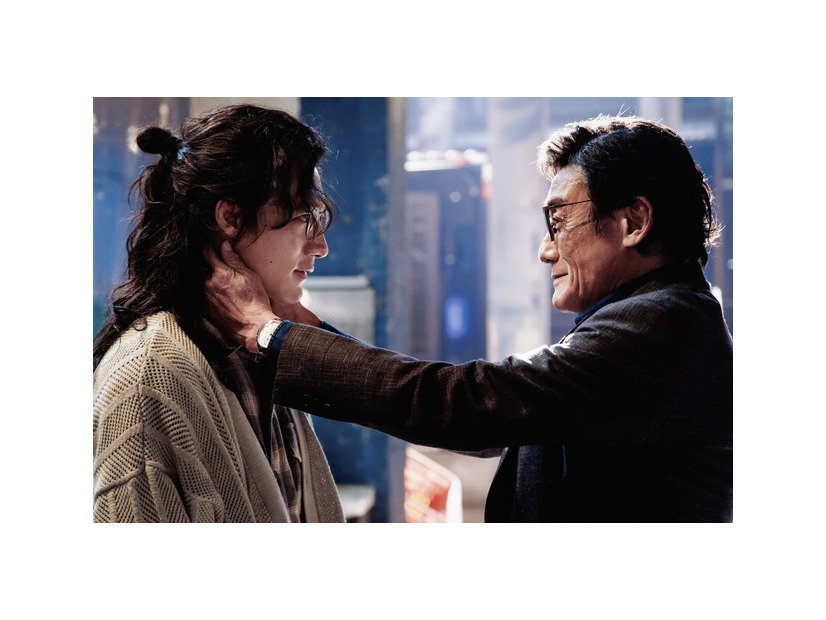 『シャドウズ・エッジ』