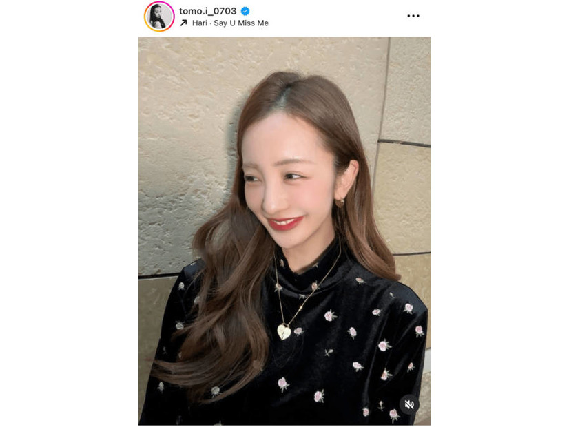 板野友美、ジュエリーがきらめく微笑みSHOTに絶賛の声「最高に可愛すぎる」「美人さん」