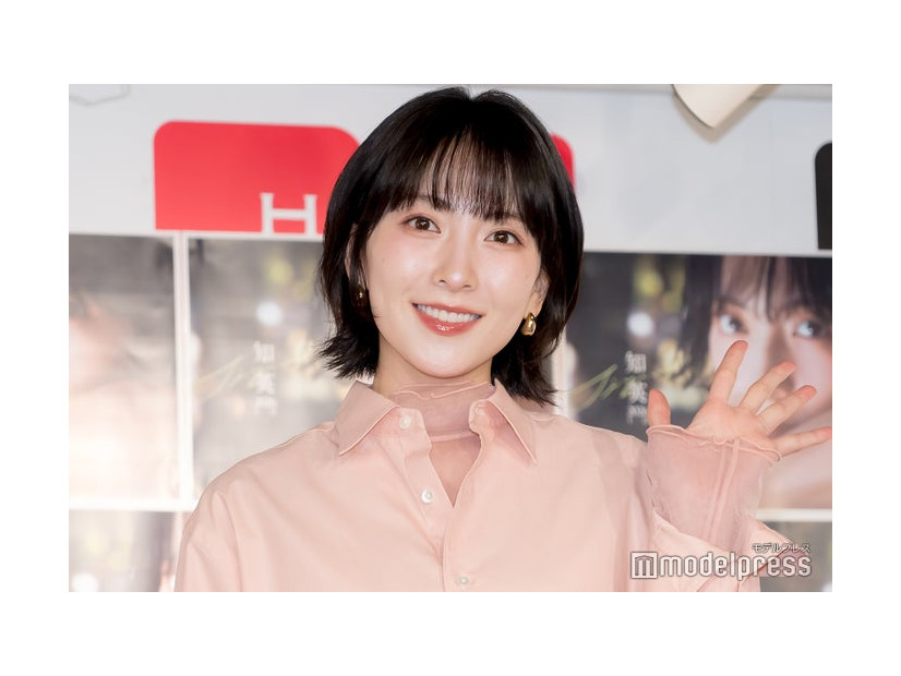 「知英カレンダー2026」発売記念イベントに出席した知英（C）モデルプレス
