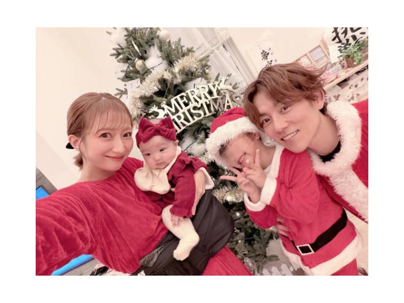 辻希美、家族でサンタ仮装！豪華クリスマスパーティSHOT披露「沢山のご飯をつくりました」