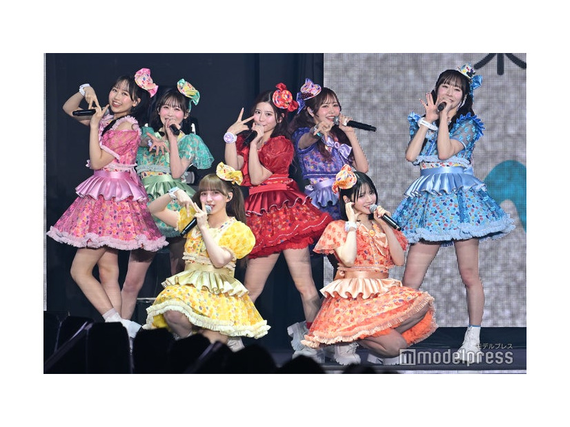 FRUITS ZIPPER（C）モデルプレス