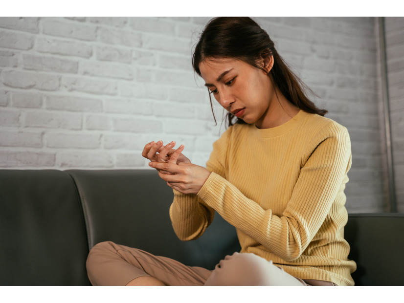 「最近、指に違和感が…」みるみる悪化し、包丁を取り落とすほどに。手指痛と向き合った女性がたどった数々の治療法とは【2025年ベスト記事セレクション】