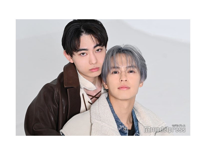 モデルプレスのインタビューに応じた豊田裕大、奥野壮（C）モデルプレス
