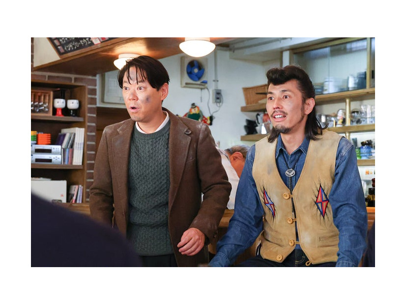 阿部サダヲ、袴田吉彦「新年早々 不適切にもほどがある！ ～真面目な話、しちゃダメですか？～」（C）TBS