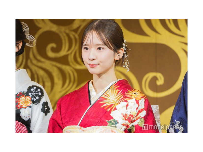 乃木神社で成人式を行った菅原咲月（C）モデルプレス