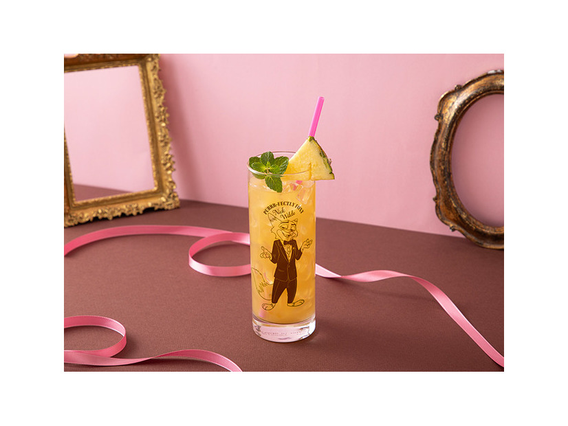 グラス（ニック）　　税込1,980円／「ズートピア2」OH MYCAFE©Disney