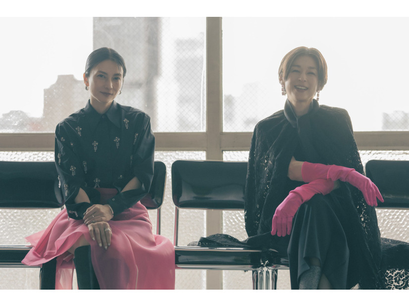 【柴咲コウ✕鈴木保奈美】「ゆらぎは生きている証拠」「整わなくてもいい」人生を更新し続けるためのヒントとは？