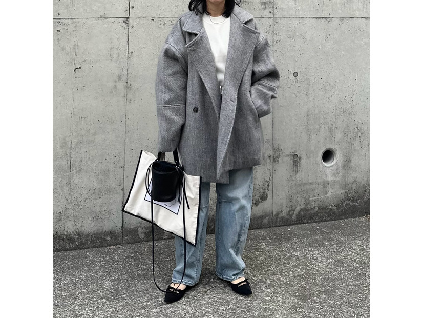 オーバーサイズコートで即オシャレ！シャギー素材のミドル丈コートで作る、冬の洗練こなれコーディネート【40代の毎日コーデ】