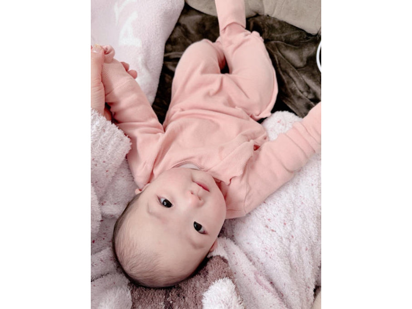 「可愛すぎて」辻希美、生後5ヶ月次女の成長にしみじみ「寝癖がつく時代がやってきました」