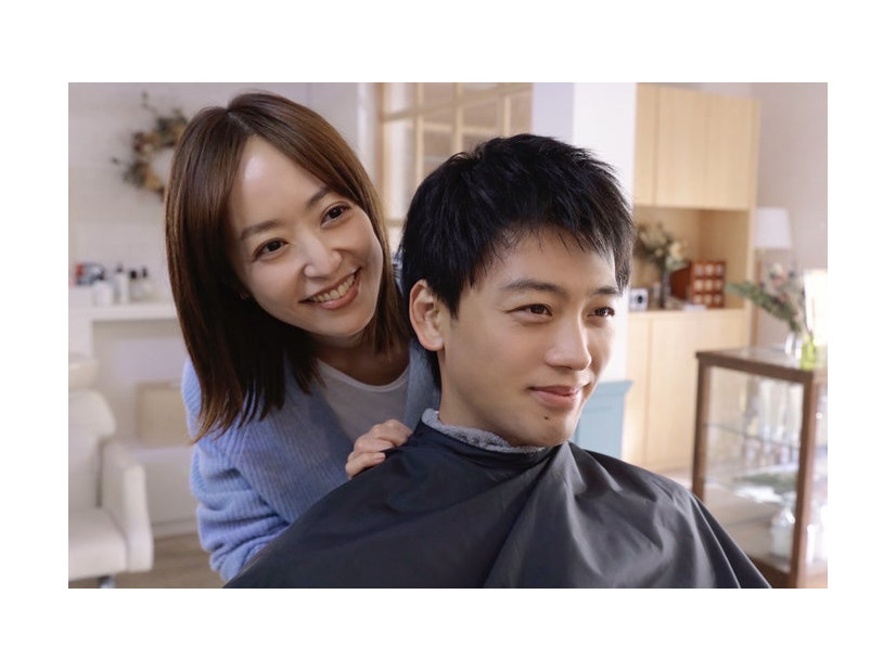 井上真央、竹内涼真「再会～Silent Truth～」第2話（C）テレビ朝日