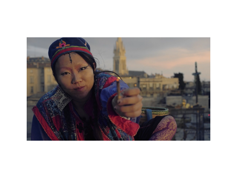 『XiXi、私を踊る』©SVEMIRKO AUDIOVISUAL ART PRODUCTIONS