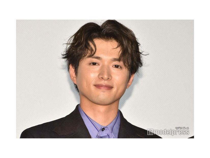 白洲迅（C）モデルプレス