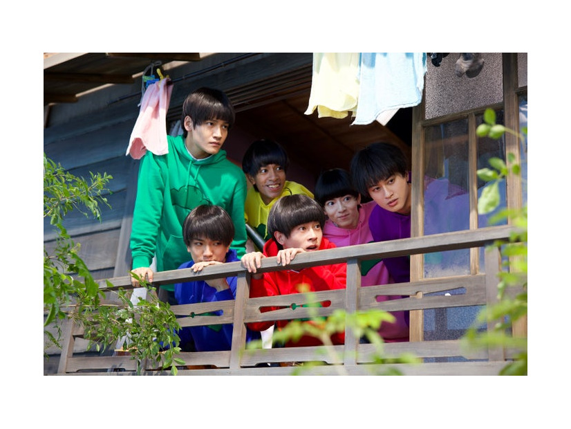 「おそ松さん 人類クズ化計画！！！！！？」（C）映画「おそ松さん」製作委員会 2026