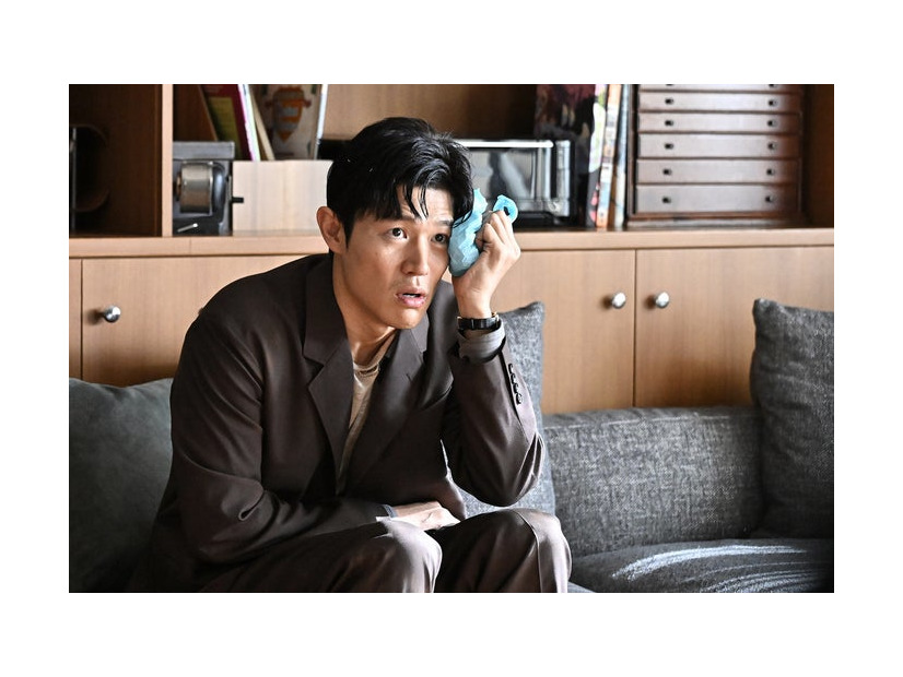 鈴木亮平「リブート」第2話（C）TBS