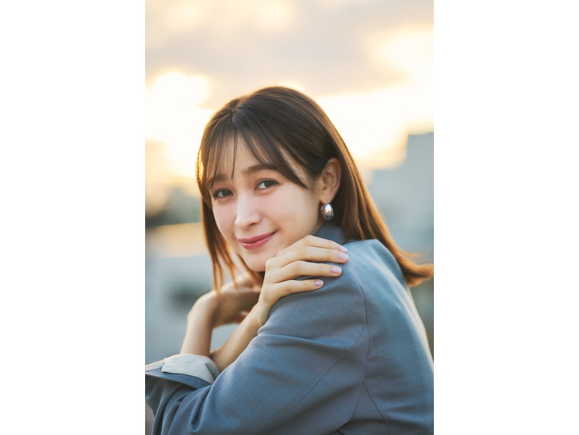 藤井サチ／撮影：前千菜美（光文社写真室）、スタイリング：乾千恵（提供写真）