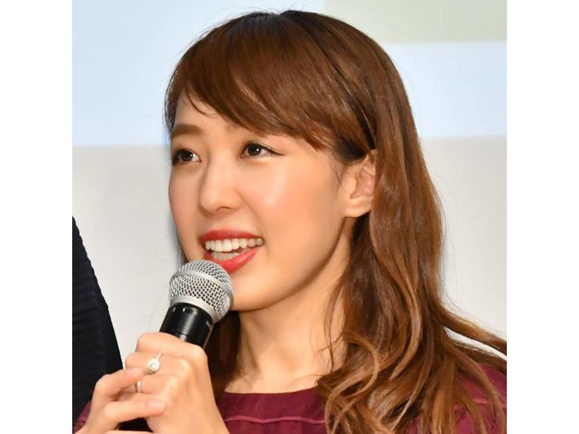 川崎希、すくすく成長中！生後6ヶ月次女の笑顔SHOT公開「夜もぐっすり寝て全然ぐずらず」