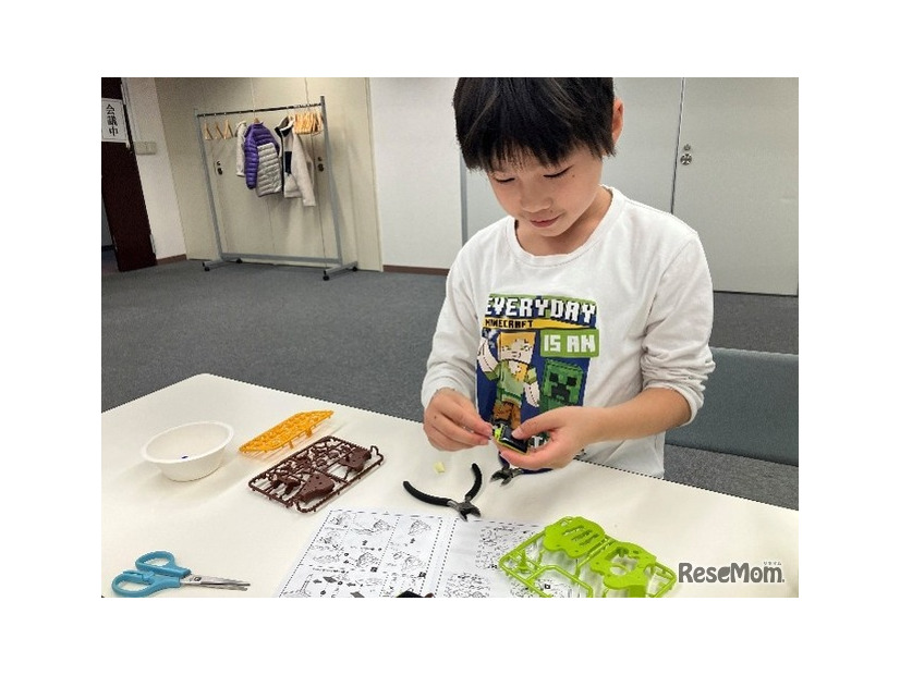 ロボット作り教室（初級編・中級編）のようす