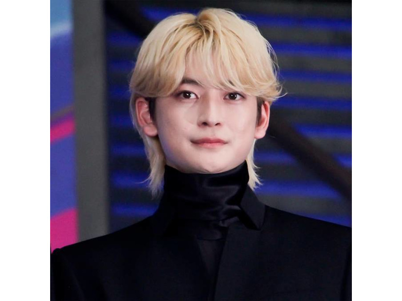 高橋文哉、3兄弟で育った影響を明かす「真ん中にいさせてもらえなかったので…」