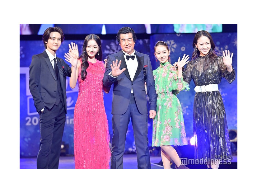 藤岡真威人、天翔天音、藤岡弘、、藤岡舞衣、天翔愛（C）モデルプレス