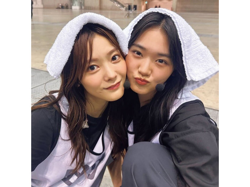 田村保乃、山崎天（撮影／守屋麗奈）「櫻坂46写真集 櫻撮（さくさつ）VOL.01」（提供写真）