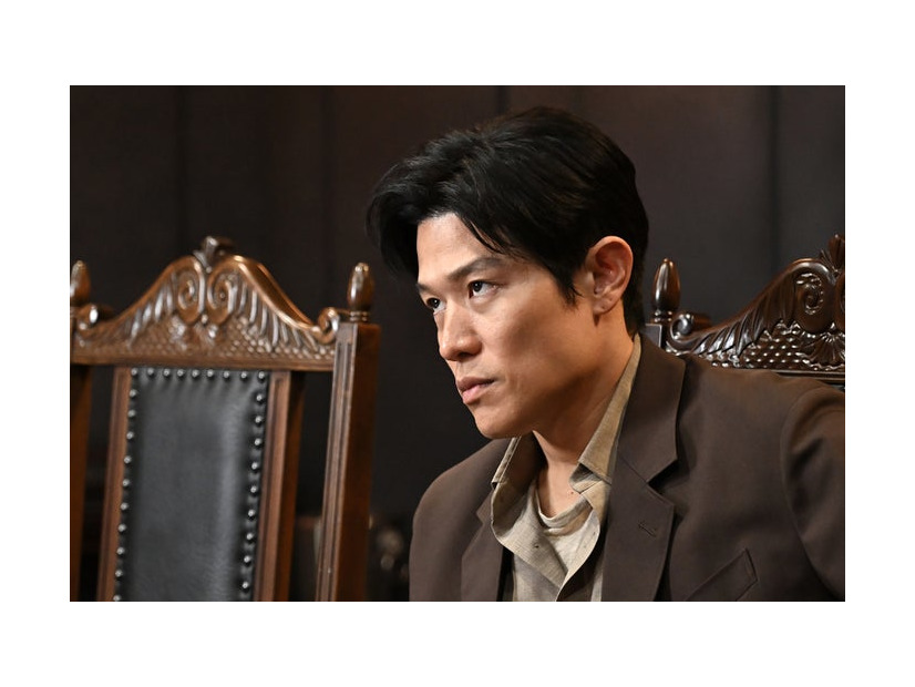 鈴木亮平「リブート」第3話（C）TBS