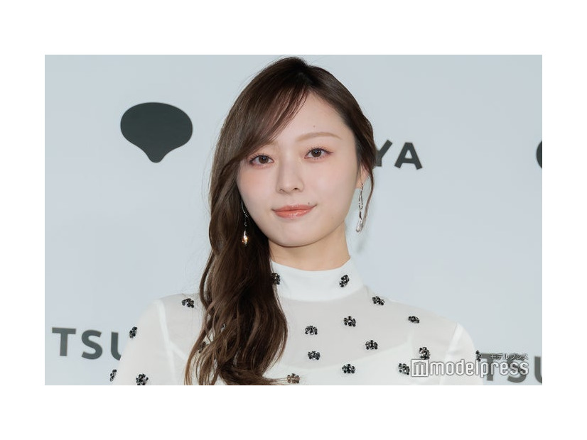 2nd写真集「透明な覚悟」発売記念記者会見に出席した梅澤美波（C）モデルプレス