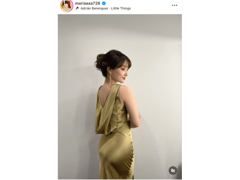 「スタイル抜群」谷まりあ、美ボディライン際立つゴールドドレスSHOに反響「めっちゃセクシー」