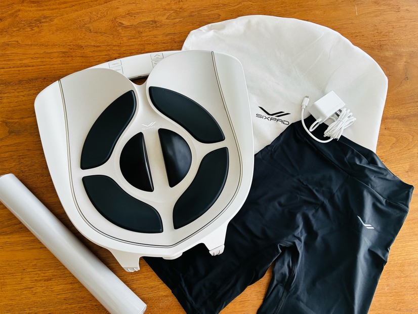 「1日15分、座るだけで尿漏れ改善」って本当……？お悩み歴27年・45歳ライターが骨盤底筋専用EMSをガチで試してみたところ