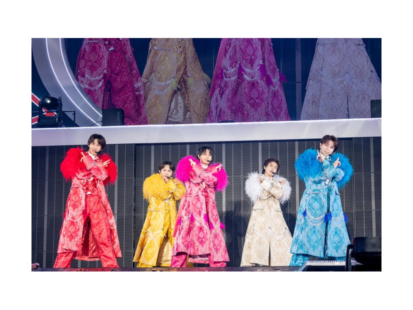 M!LK（撮影：笹森健一、小坂茂雄、高橋まりな）