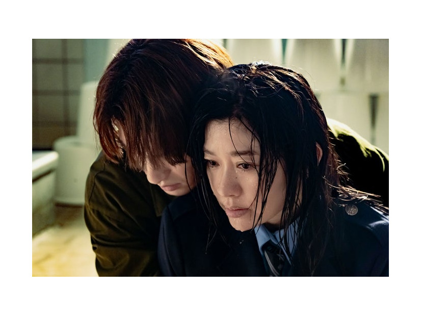 ジェシー、篠原涼子「パンチドランク・ウーマン　−脱獄まであと××日−」（C）日本テレビ