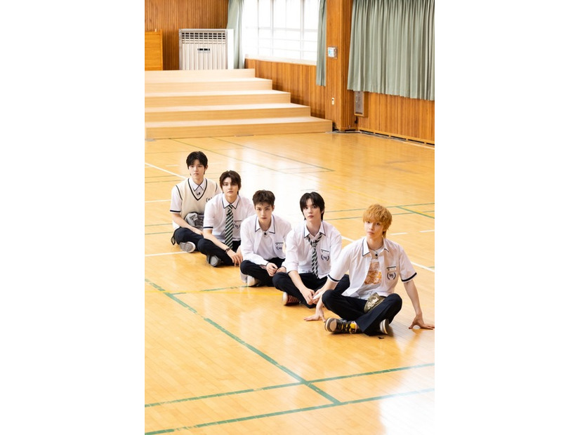 10年代「応答せよ！僕らのハイスクール」(C) 2026 SM ENTERTAINMENT & eggiscoming CO., Ltd. ALL RIGHTS RESERVED.