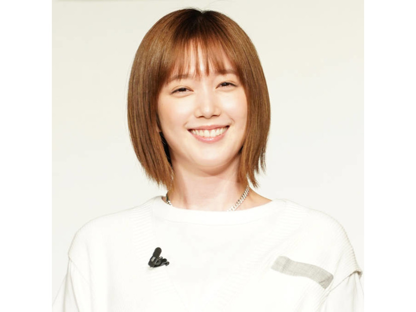 本田翼「何度もお世話に」紫外線対策＆トーンアップに！愛用のUV下地を紹介