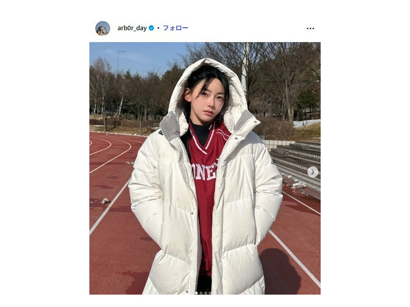 黒髪のキム・ミンジ／キム・ミンジInstagramより