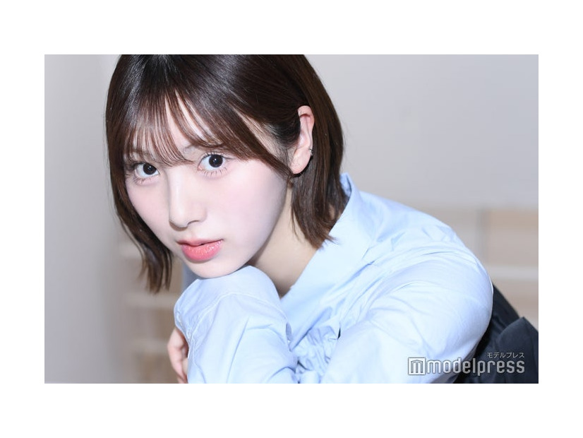モデルプレスのインタビューに応じた菅原茉椰（C）モデルプレス