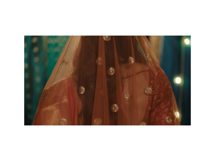 『サリーショップで』