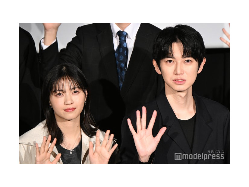 「GEMNIBUS vol.2」完成報告会に出席した西野七瀬、本郷奏多（C）モデルプレス