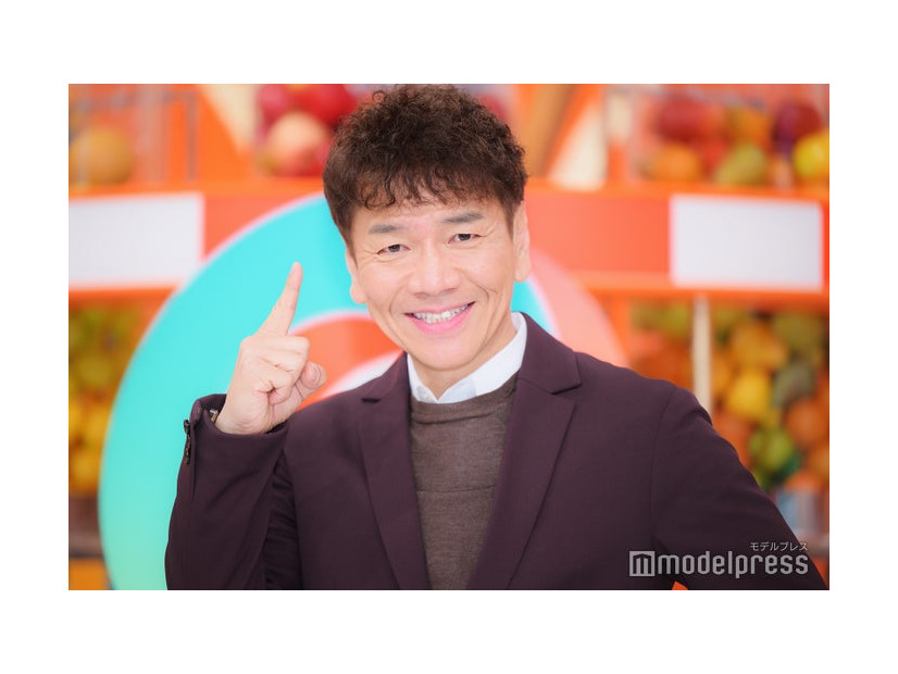 TBS 日曜ひる新番組発表囲み会見に出席した上田晋也（C）モデルプレス